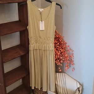 a loves a soft comfortable dress BNWT